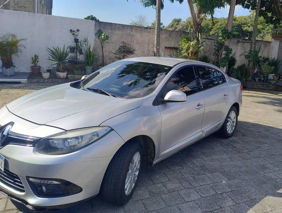 RENAULT FLUENCE 2.0 DYNAMIQUE PLUS 16V FLEX 4P AUTOMÁTICO